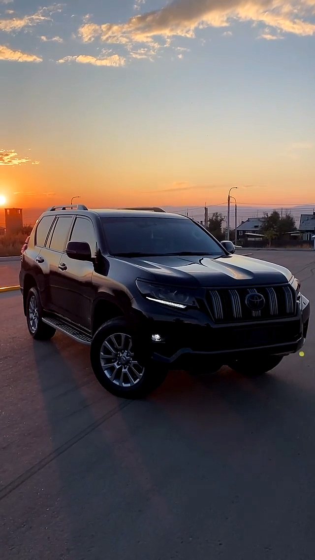 霸气外露,黑武士霸道普拉多