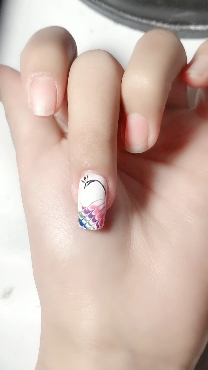 美甲可以这样做#孔雀教程