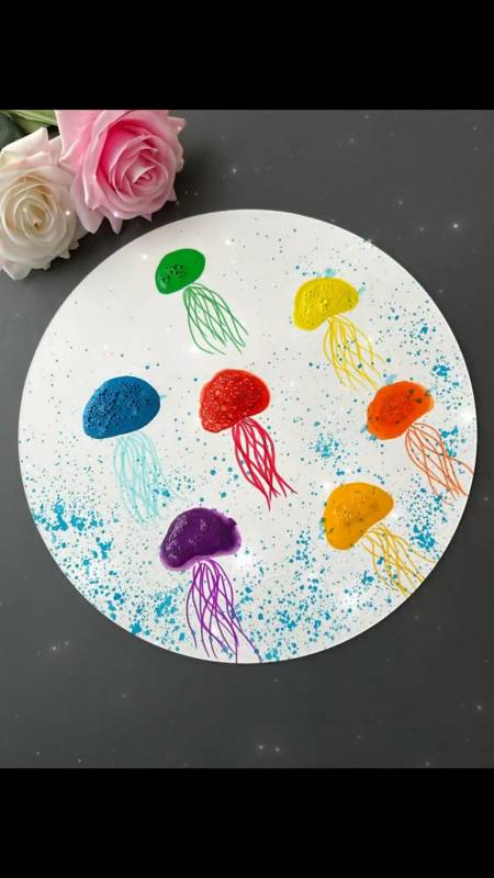 手工制作#一起用泡泡画彩色水母吧!-度小视