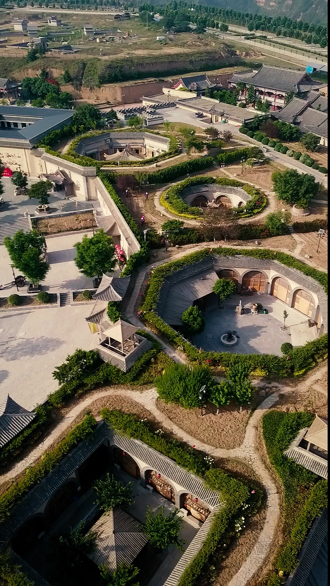 中国最奇葩的村庄,已经有千年历史,陕县地坑村又叫天井院.