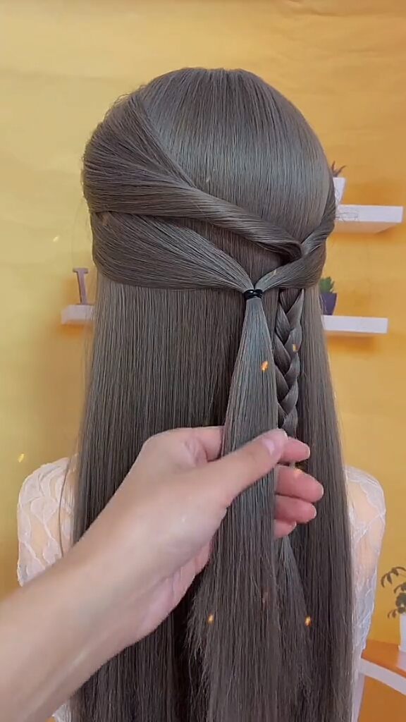 穿裙子必备发型~发型就这么简单