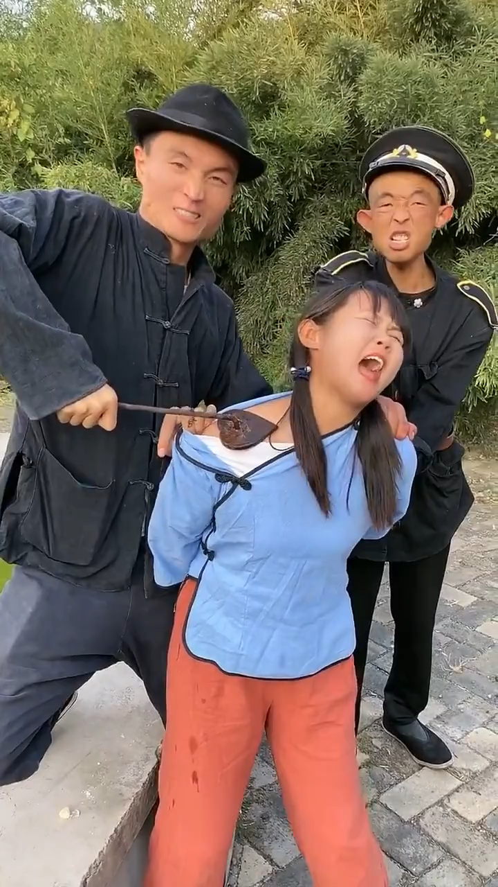 不一样的人生这就是拍戏时的烙刑看明白了吗
