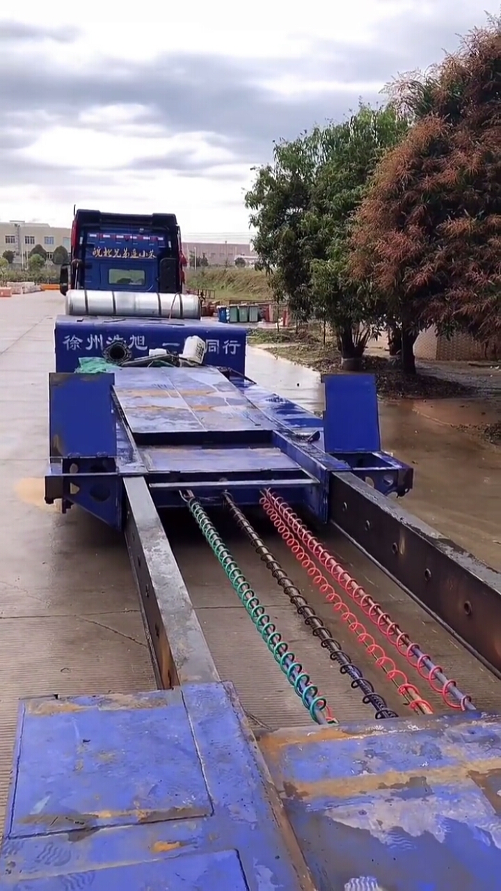 #大货车#可以伸缩的平板车,厉害吧?-度小视