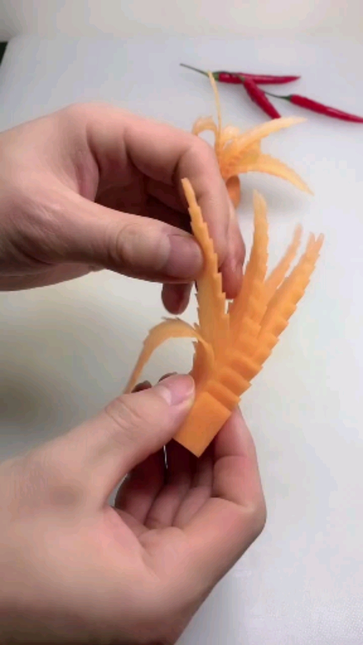 原来红萝卜还可以弄成这样子好看的蝴蝶作品,见识见识了