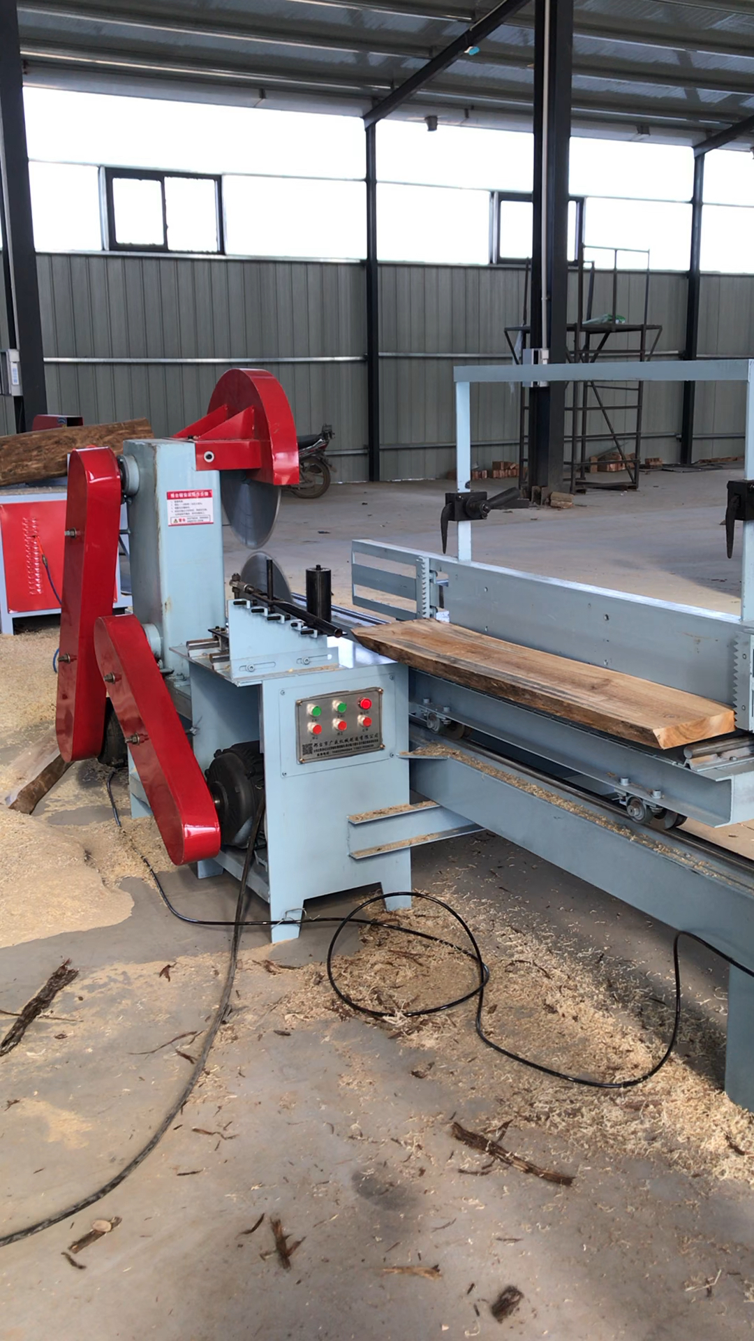 木工机械#木工机械推台锯圆盘锯带锯机