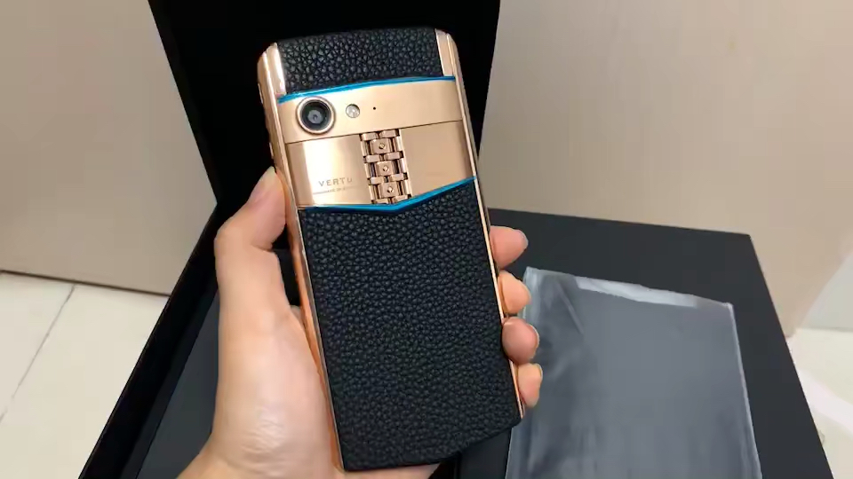 2020款vertu威图asterp巴洛克单卡/双卡可选,三网