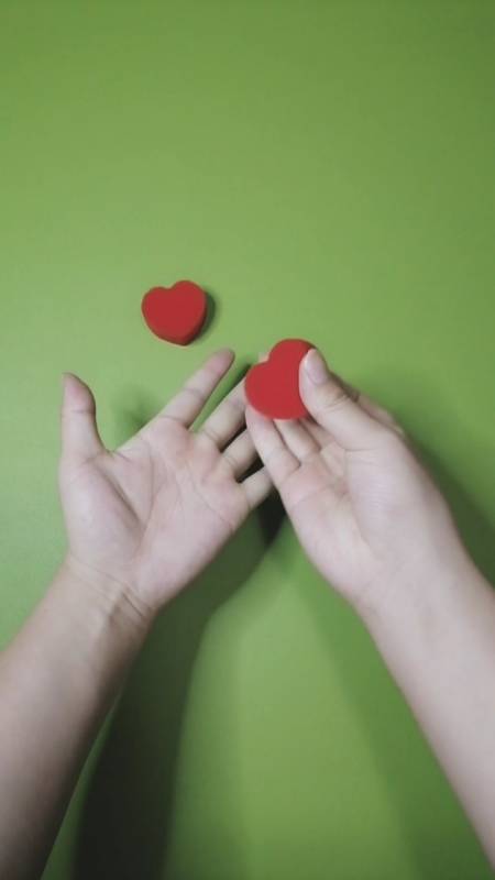 魔术教学#海绵心手中瞬间转移,慢动作教学