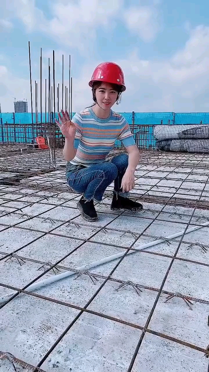 钢筋混凝土#叠合板在工地用处很大,美女讲解一下.
