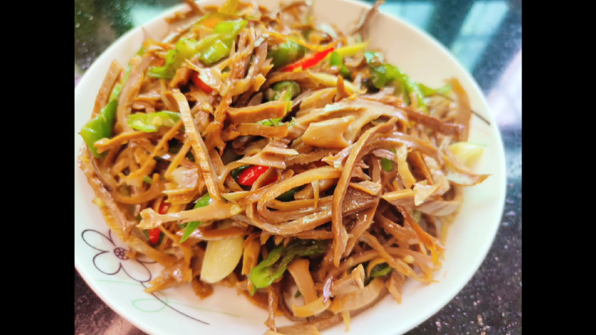 家乡特色美食#秋天第一道香辣竹笋丝