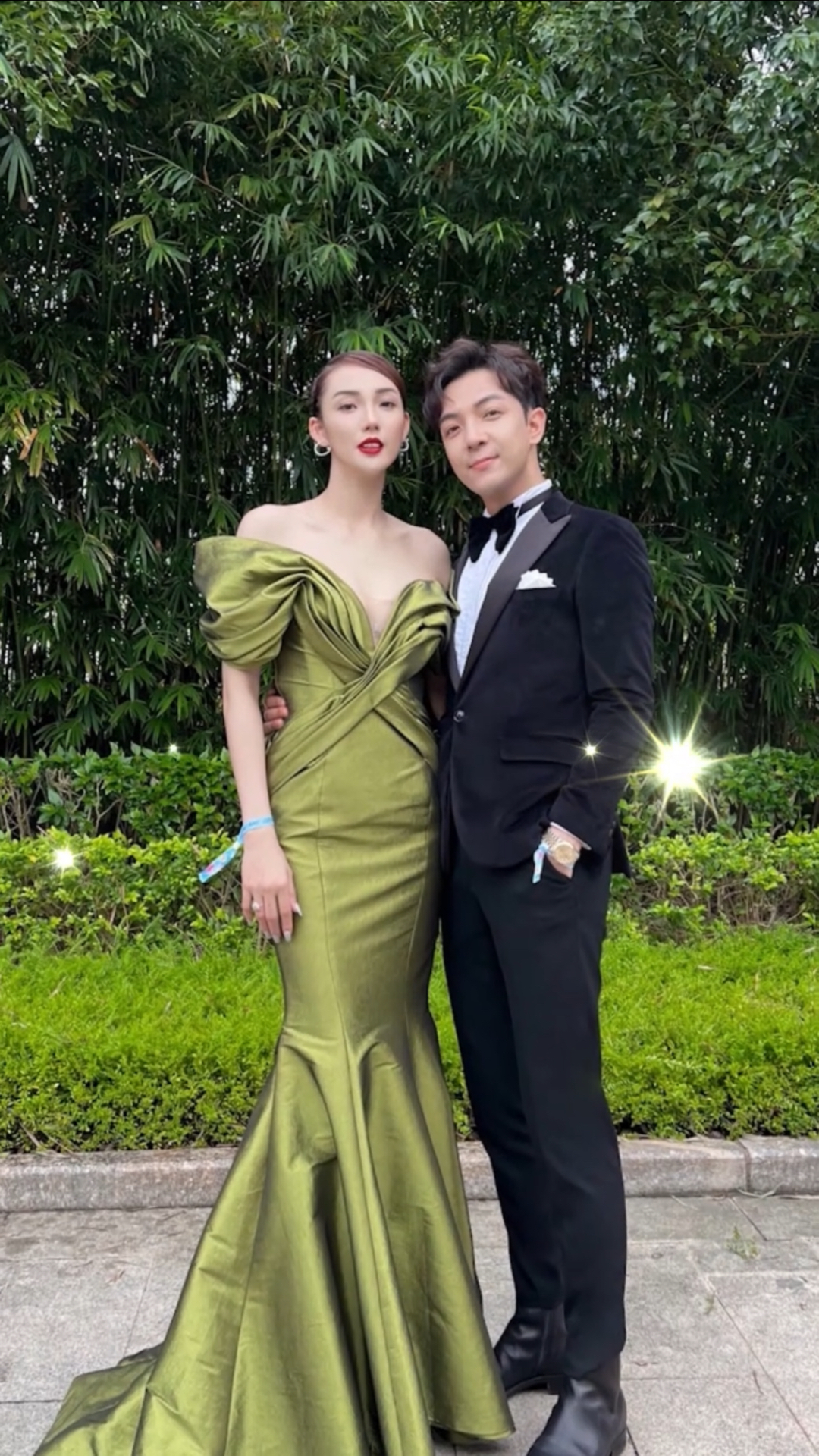 广东夫妇好喜欢这辑照片终于正经一回了00