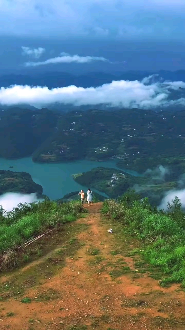 被这景色美哭了「磨市水库」