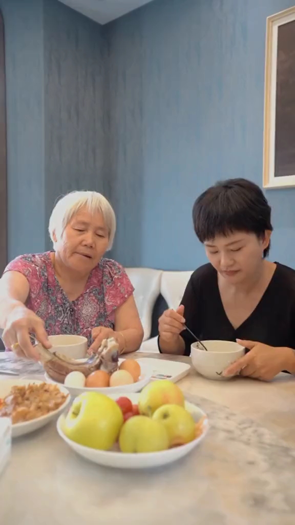 哎,这婆媳关系,真实让俺头疼,汪汪汪