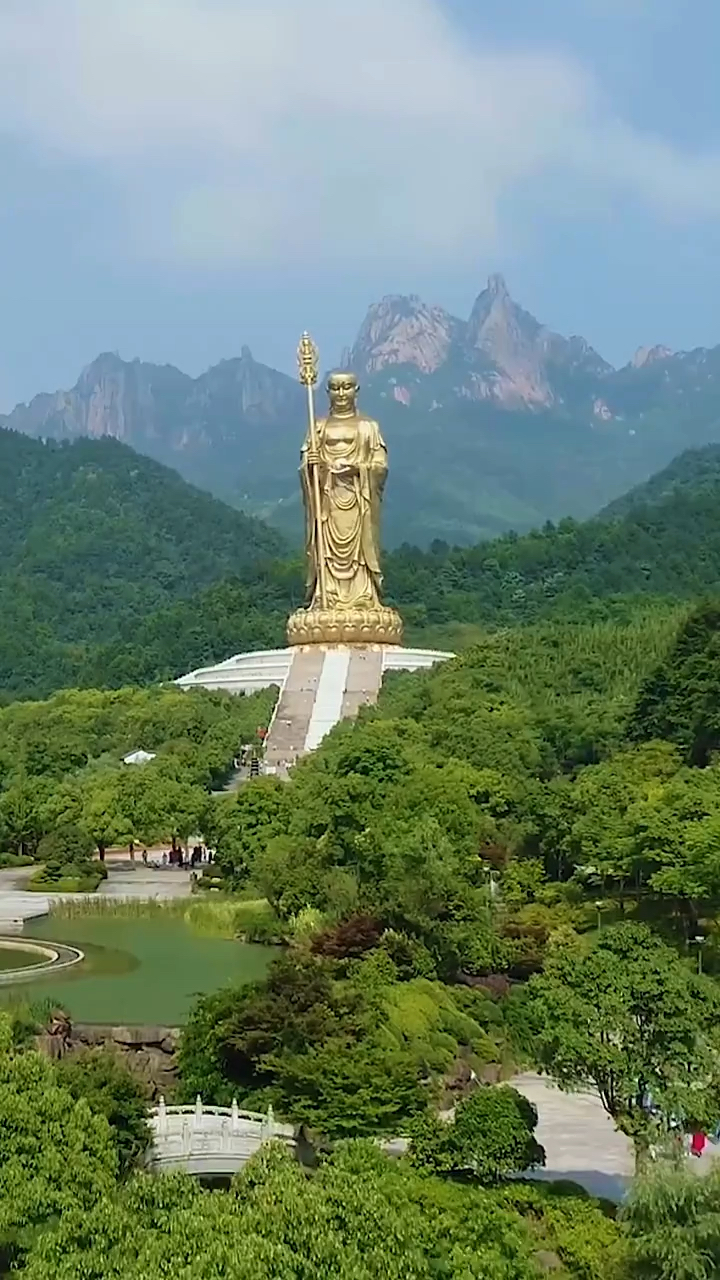 佛祖保佑九华山大佛能刷到此视频说明你我有缘祝刷到此视频的你好运