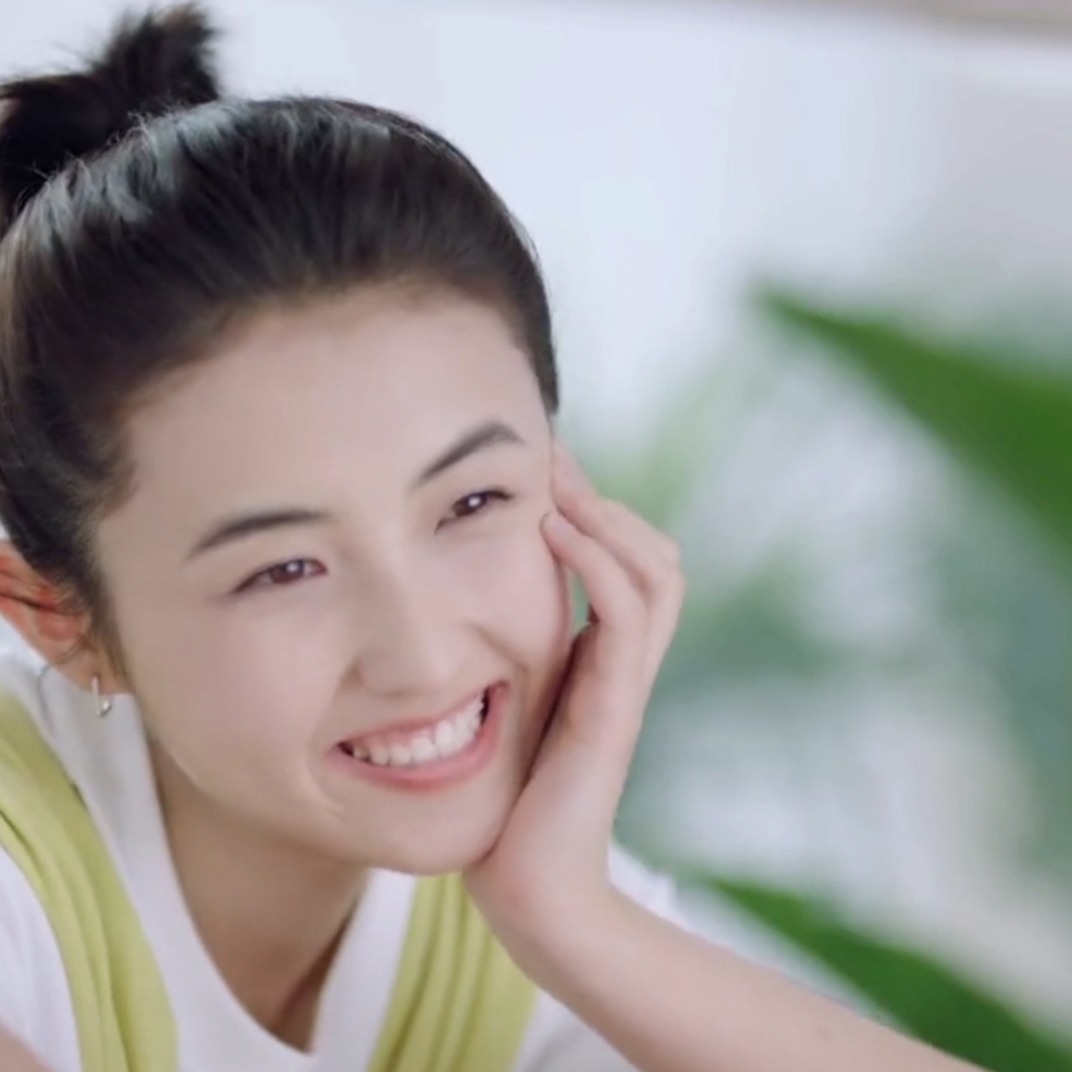 就喜欢看张子枫笑