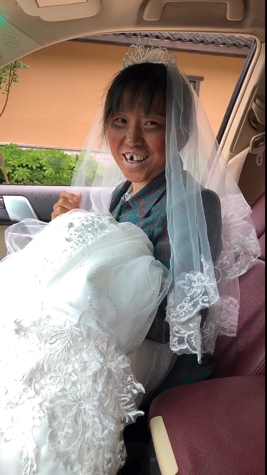 化妆前化妆后#师傅说新娘长得像杨幂,我长得这么丑,不让上车,赶紧换