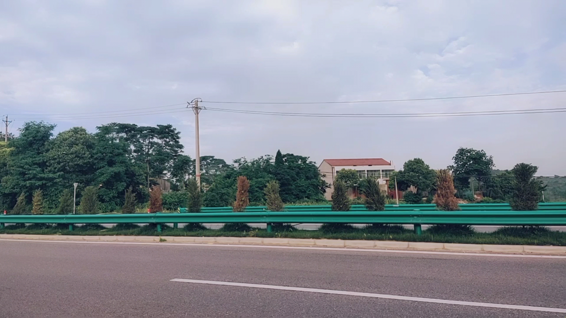 电动车骑行河南老家,途径湖北广水107国道沿途风景.