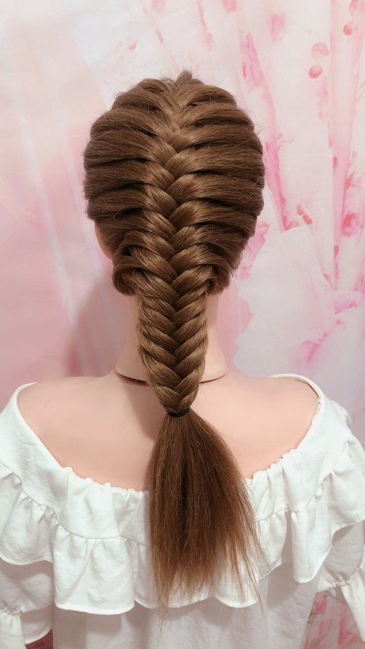 全民最火编发#满头鱼骨辫慢动作教程