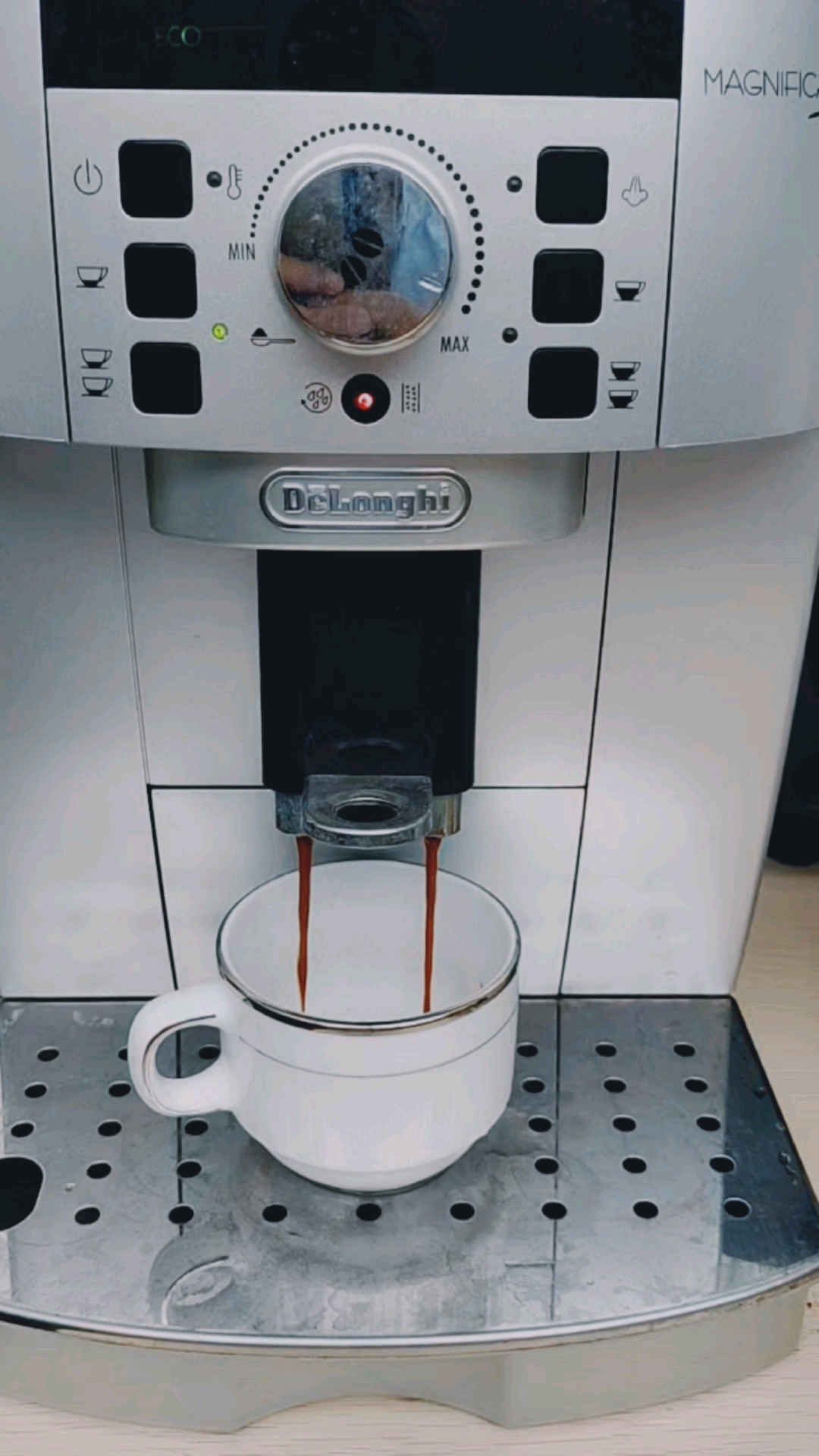 德龙全自动咖啡机研磨机清洗养护方法delonghi咖啡机的磨豆机怎么清洗