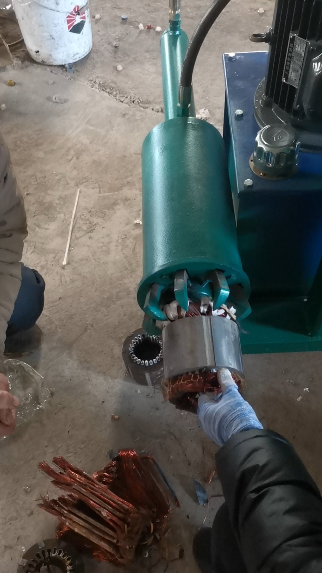 废旧电机拆解,废铜拆解,定子拆解