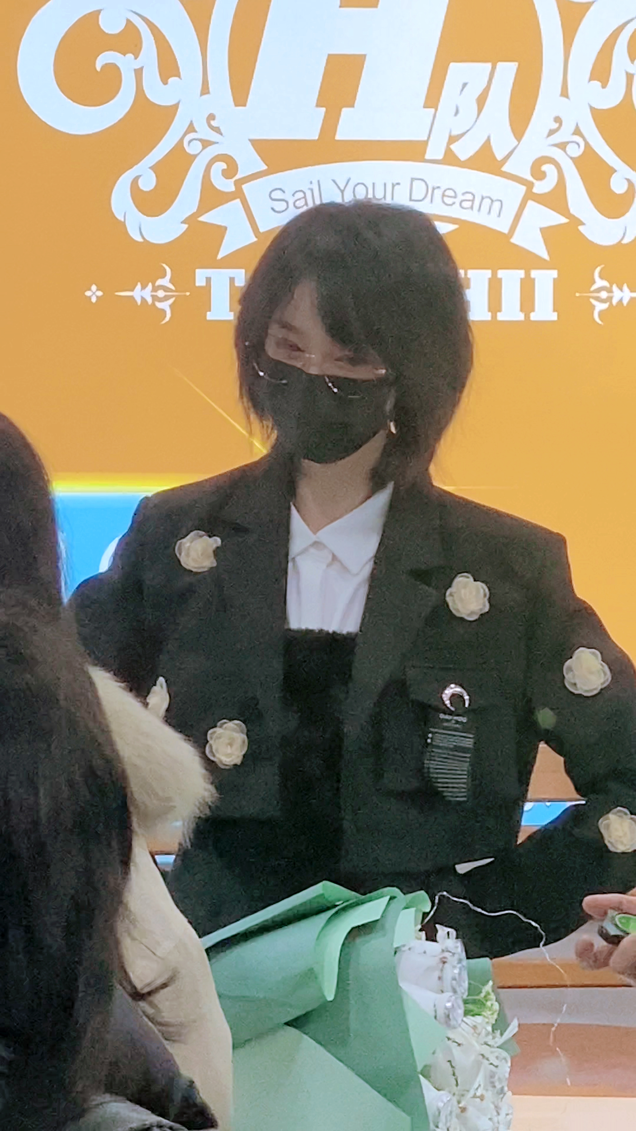 snh48snh48蒋芸这身衣服挺好看很会穿搭你们喜欢吗