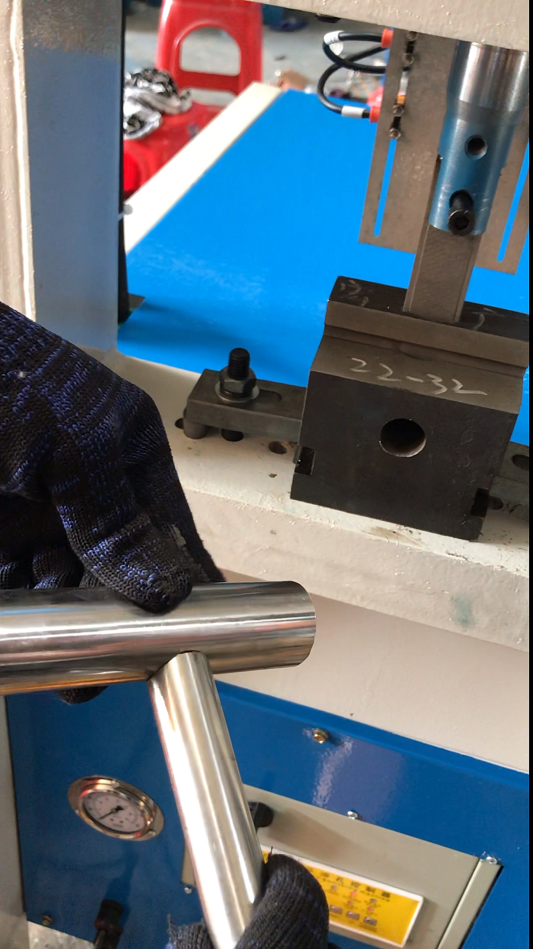 不锈钢管冲弧机#不锈钢圆管冲弧坡口,方管冲孔切断,角铁槽钢切90度角