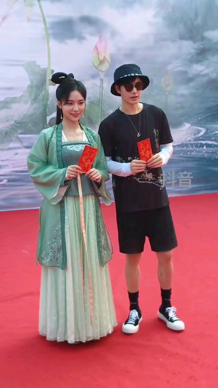 许佳琪王佑硕