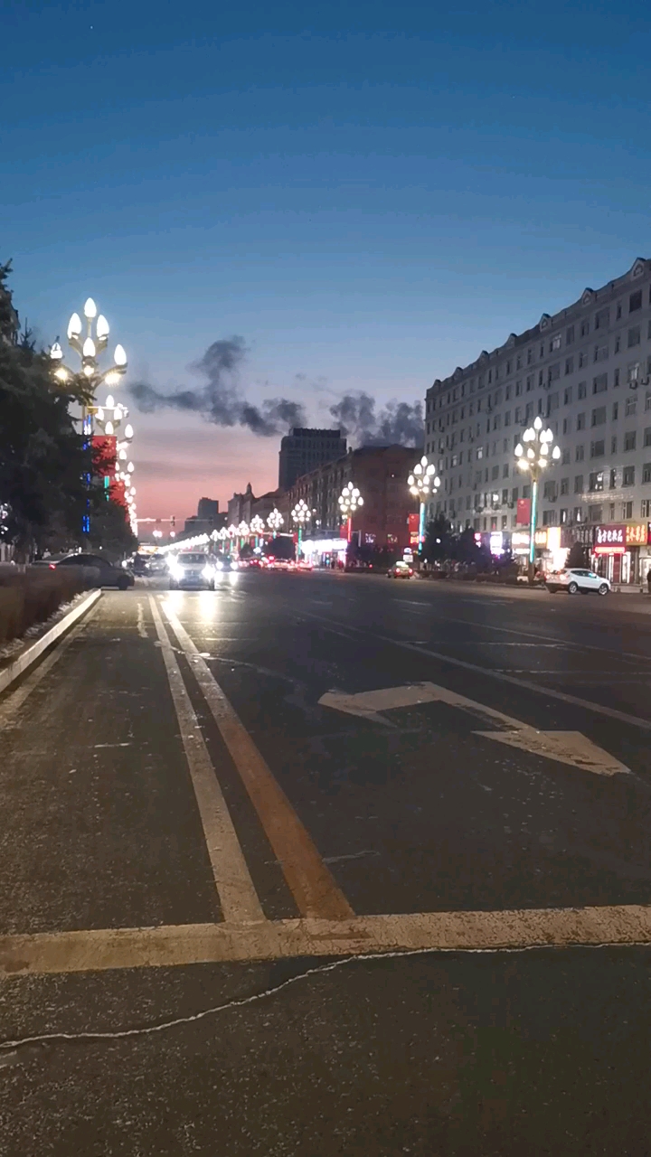 安达,街景.都为了生活