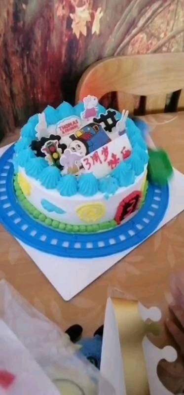 家有萌娃#三周岁生日蛋糕.