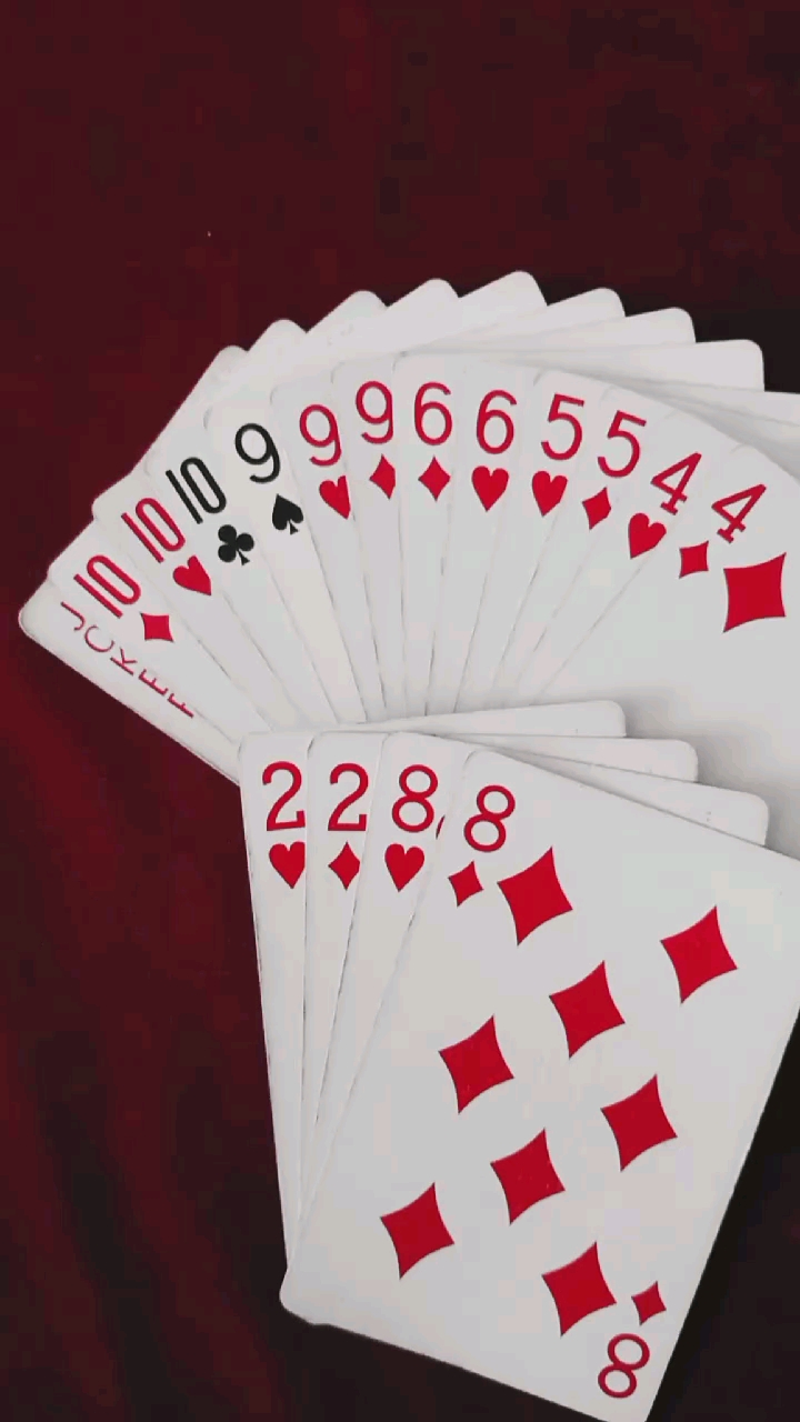 上边地主先出谁能赢上面地主先出谁能赢的?