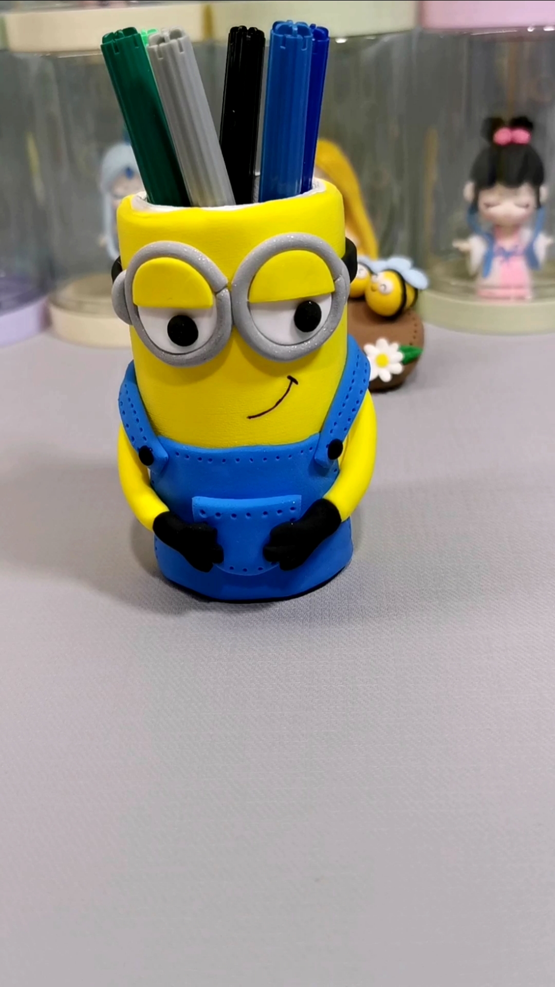 超轻粘土#小黄人笔筒