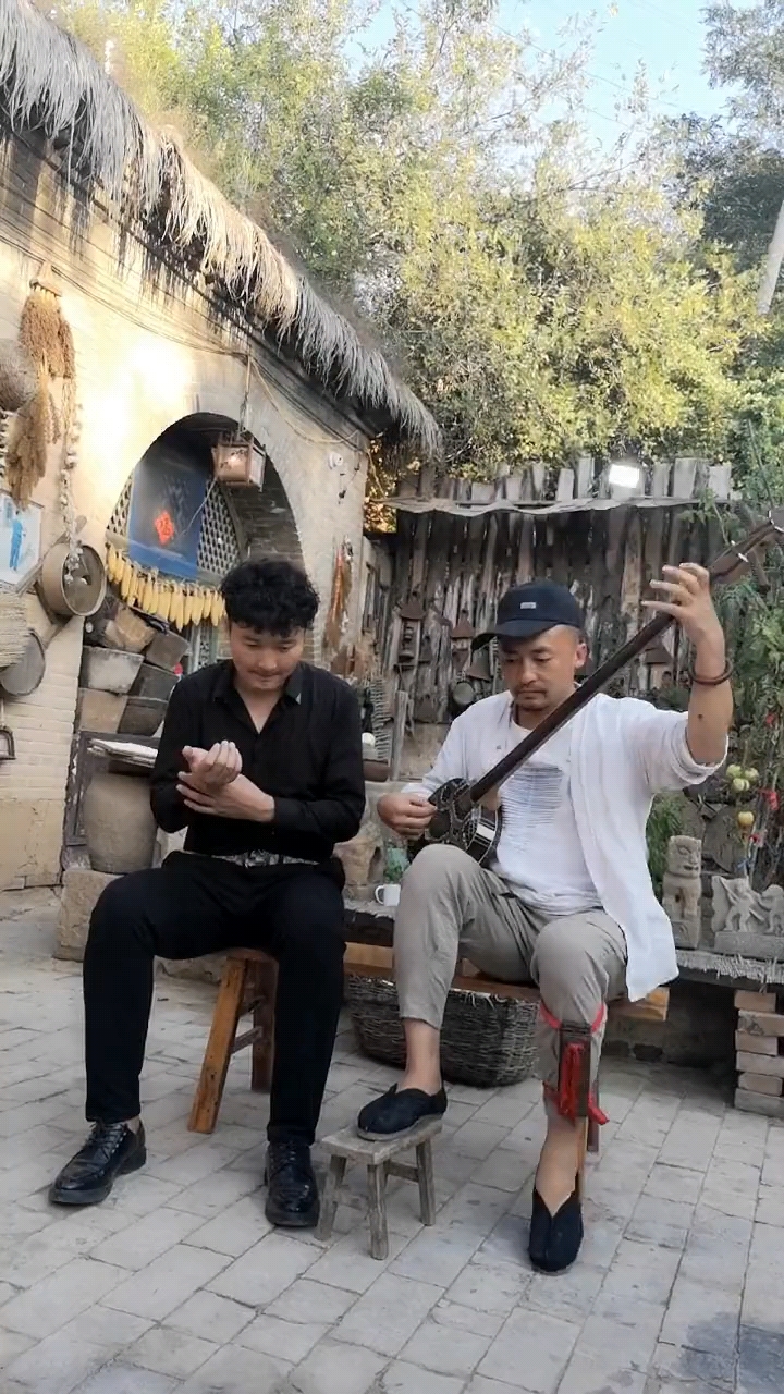 贰强米高杨陕北说书《一人一马一杆枪》