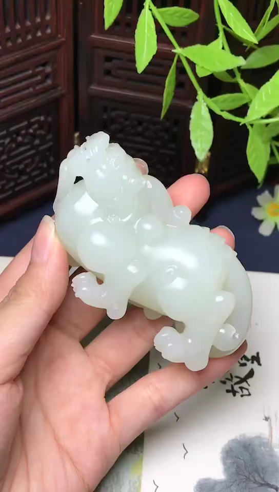 和田玉,羊脂级,招财貔貅