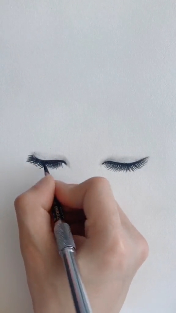 素描#家人们你们要的睫毛绘画来了,喜欢的记得收藏#画画#人体素梃