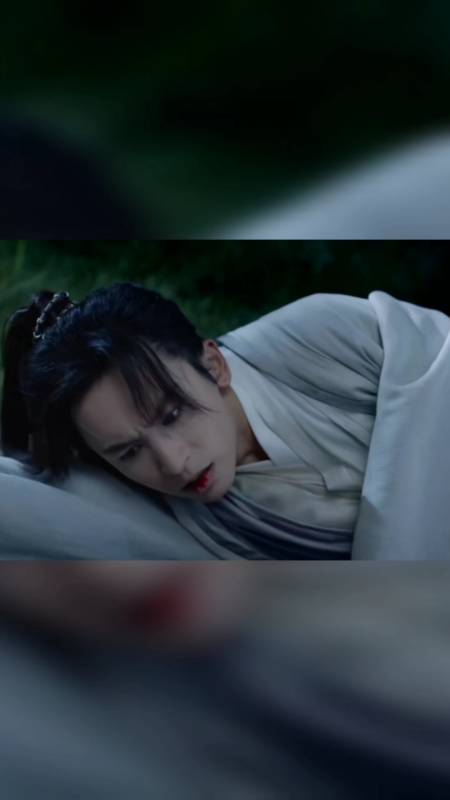 山河令温客行周子舒#阿絮自己受伤还帮老温挡了一下,在看到老温坠崖