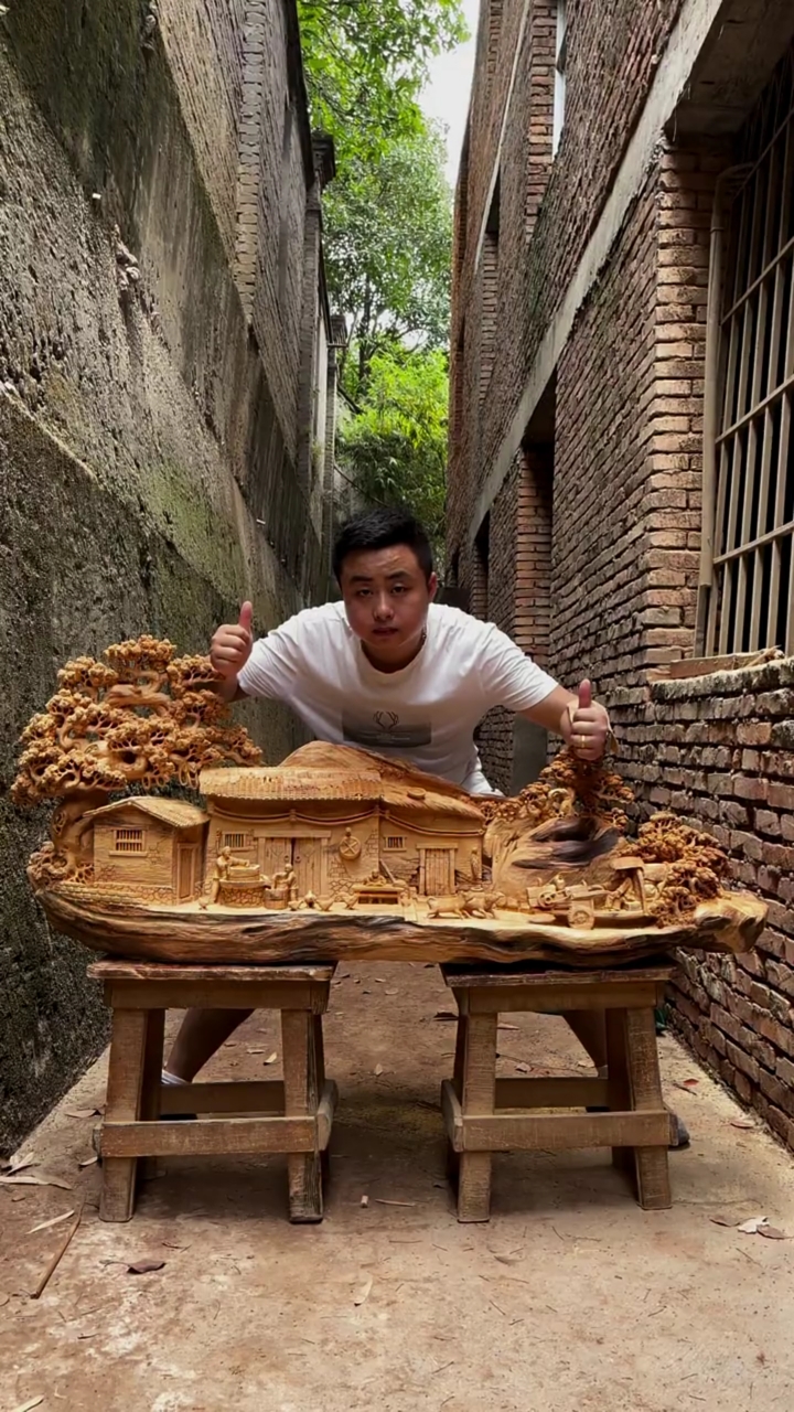 木雕手艺人#精雕细琢,师傅们的鬼斧神工为手艺人点赞