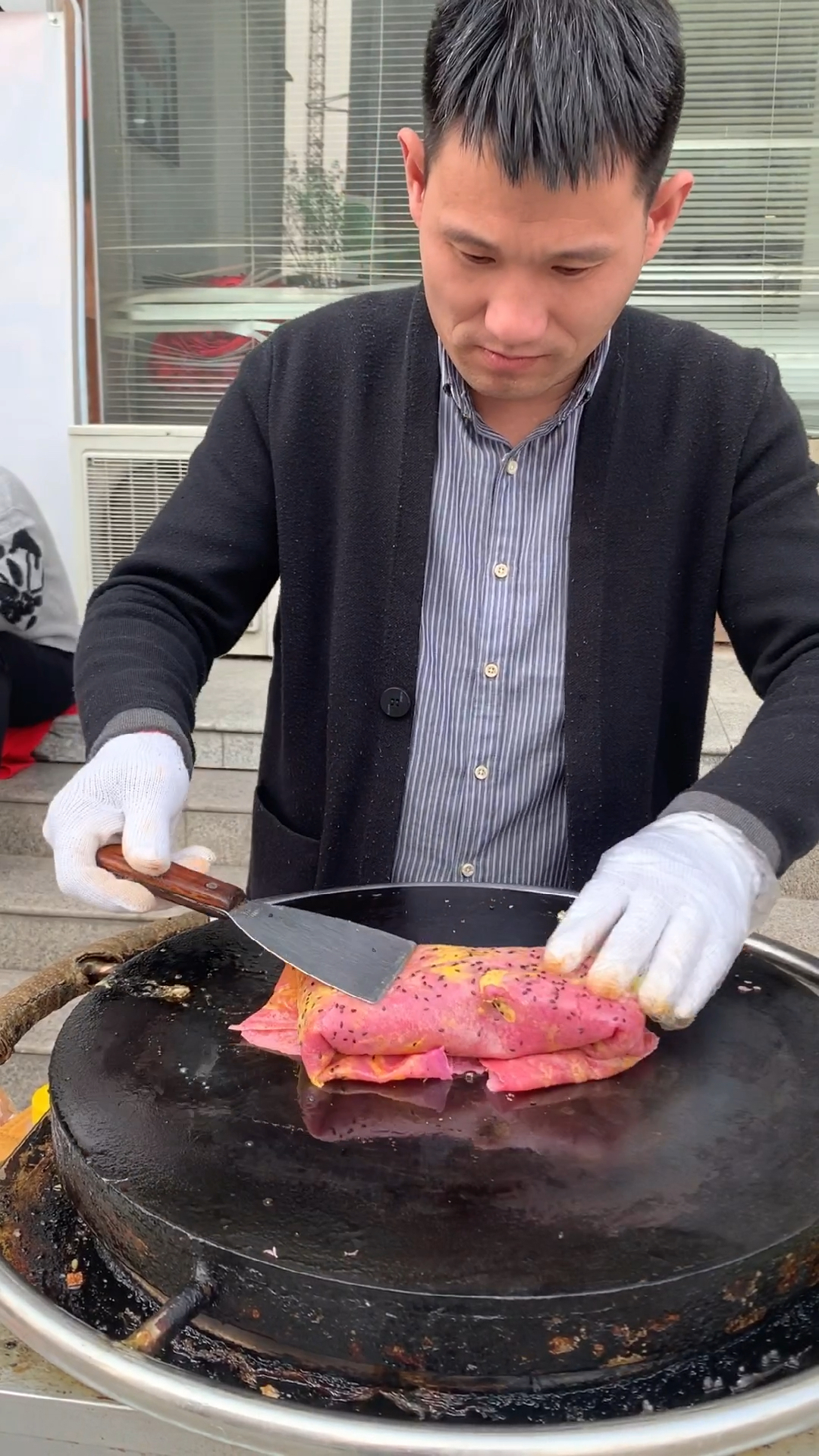 辞职摆摊麦煎饼果子的第一年不敢参加同学聚会怕被人嘲笑现在发现放下