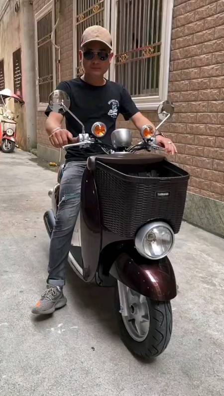 2014年原装进口雅马哈vino小龟菜篮子电喷水冷50cc