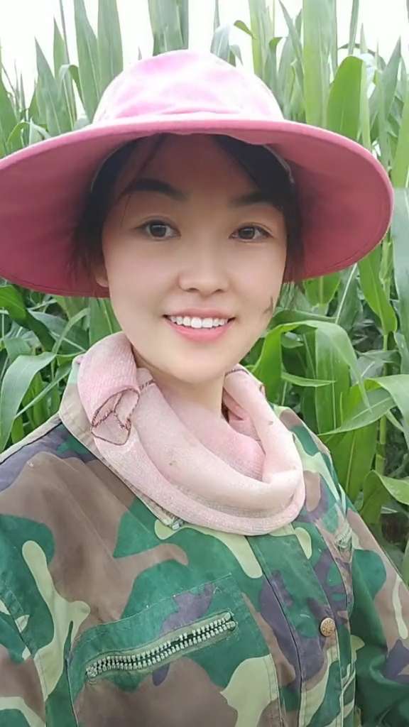 全民游戏季#朴素的农村女孩!有喜欢的吗