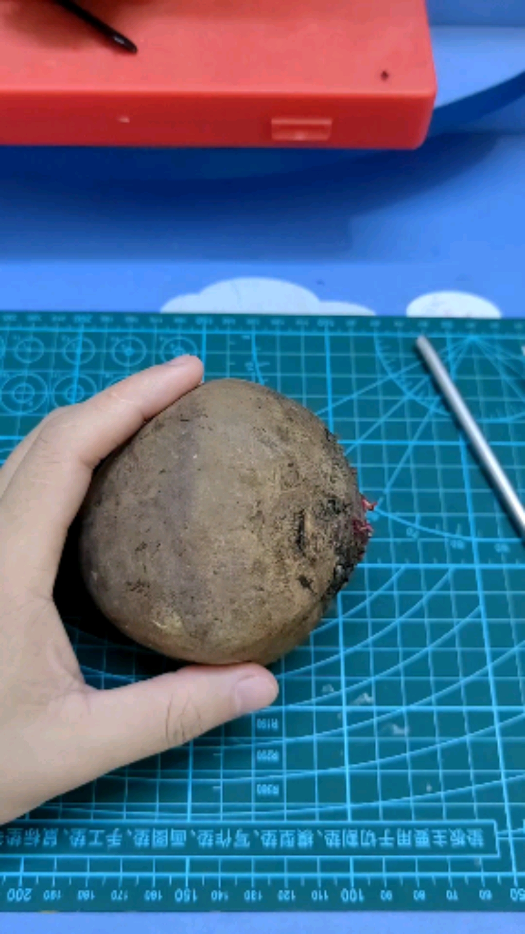 七星级厨房厨师雕刻师上热门#七星级厨房雕刻教学玉米教程第1步掷来