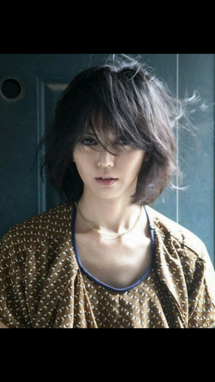 短发美女:孙燕姿