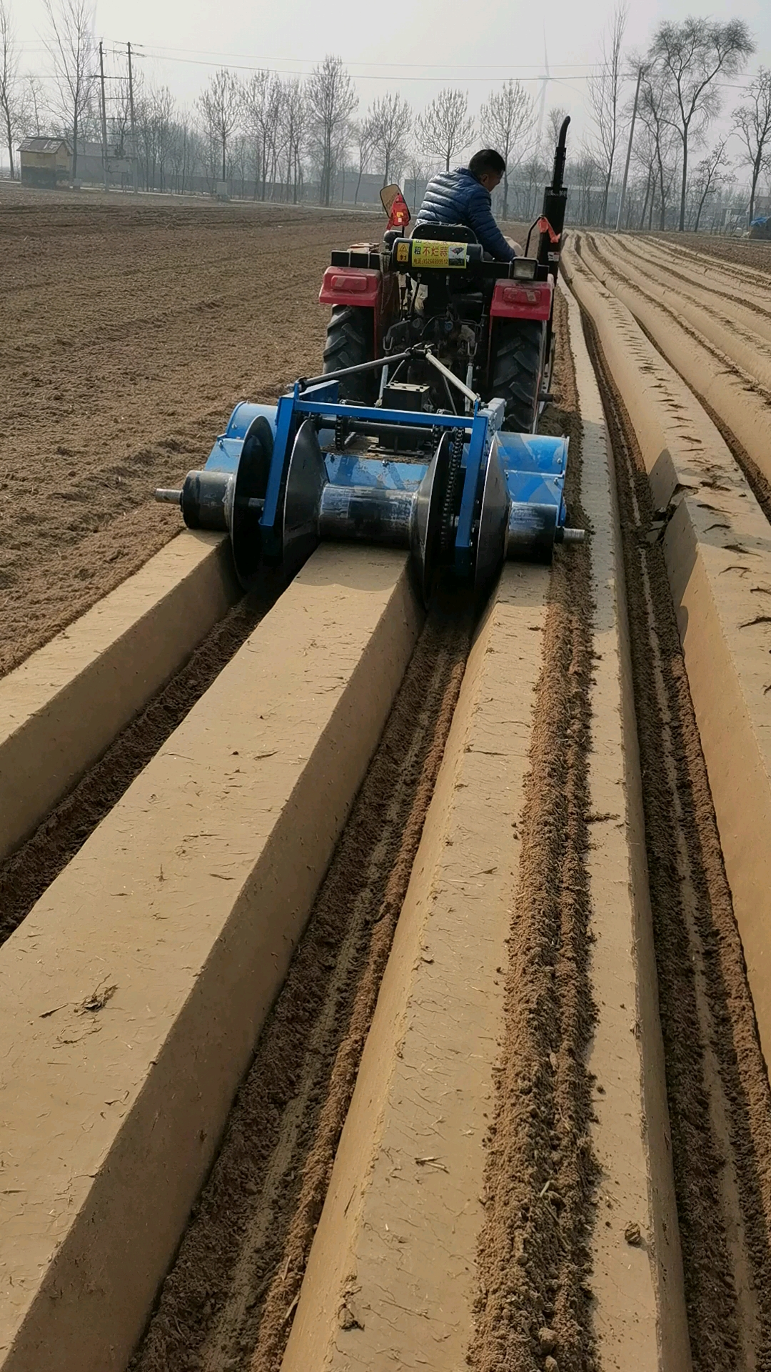 潍坊舜航起垄机#拖拉机带的开沟起垄机,开沟起垄尺寸可以定制