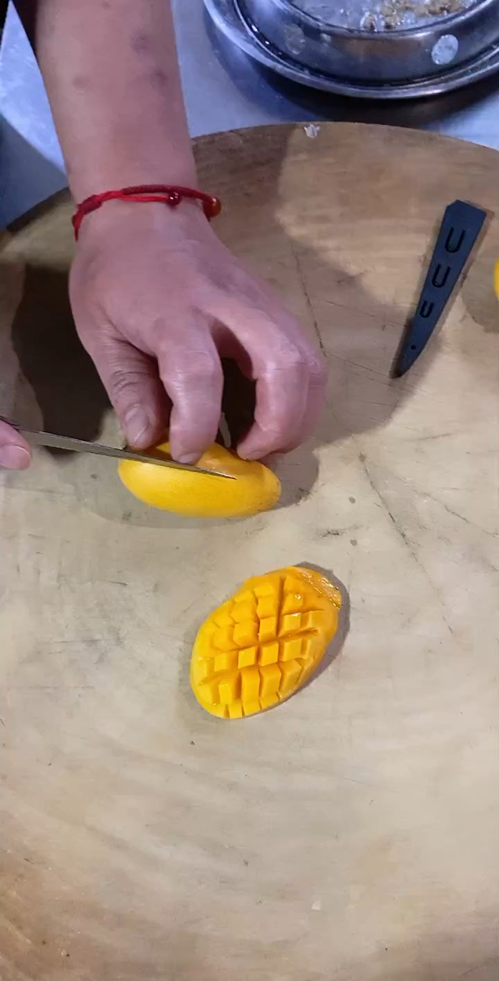 芒果造型电话图片