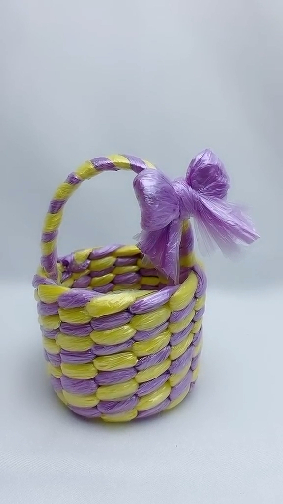 手工制作#垃圾袋遇上矿泉水瓶,结果