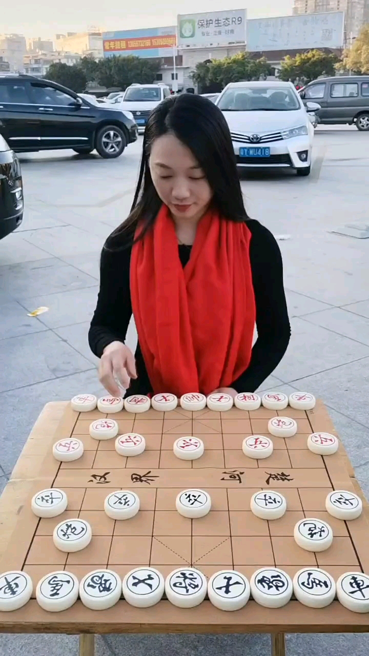 美女下象棋图片图片