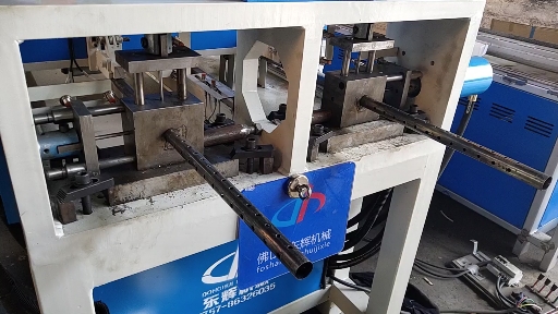 圆管要这种设备冲孔这效率也太高了直接冲四面孔自动冲孔自动送料