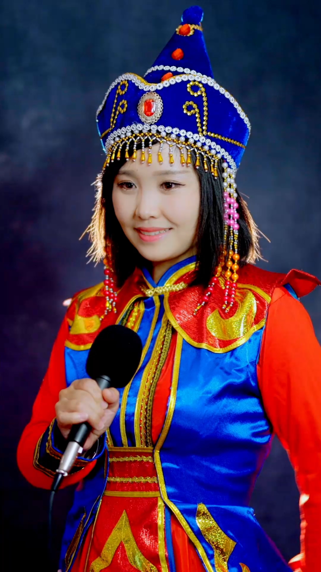 不凡的声音#草原最美的花,就是火红的萨日朗-度小视