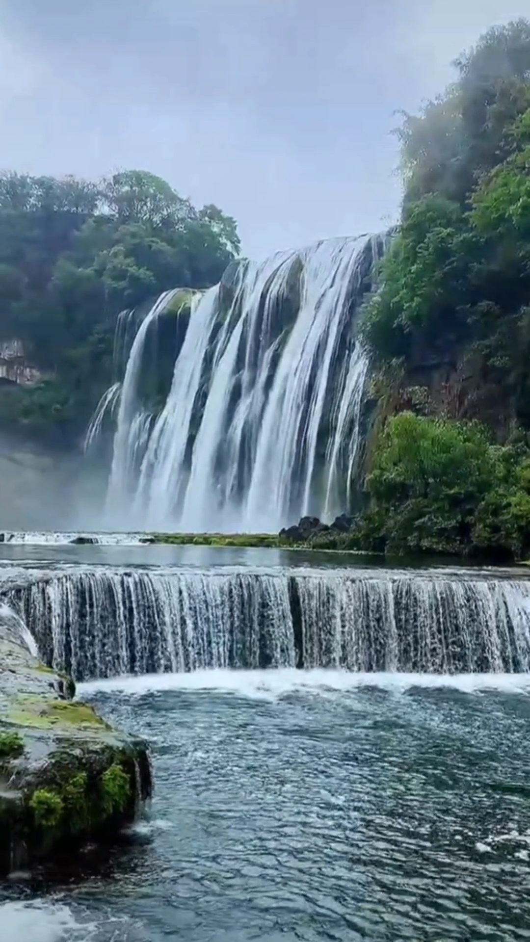 贵州黄果树瀑布,美得没法形容了,西游记曾在这里取景