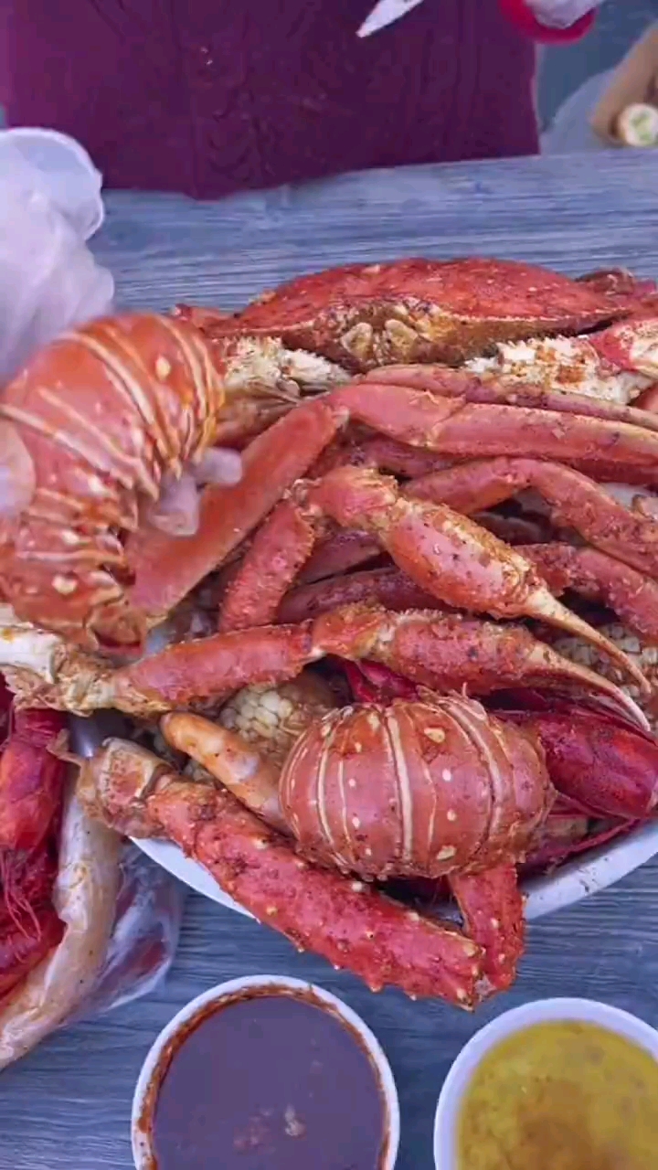 风味人间超大龙虾的正确吃法你学会了没