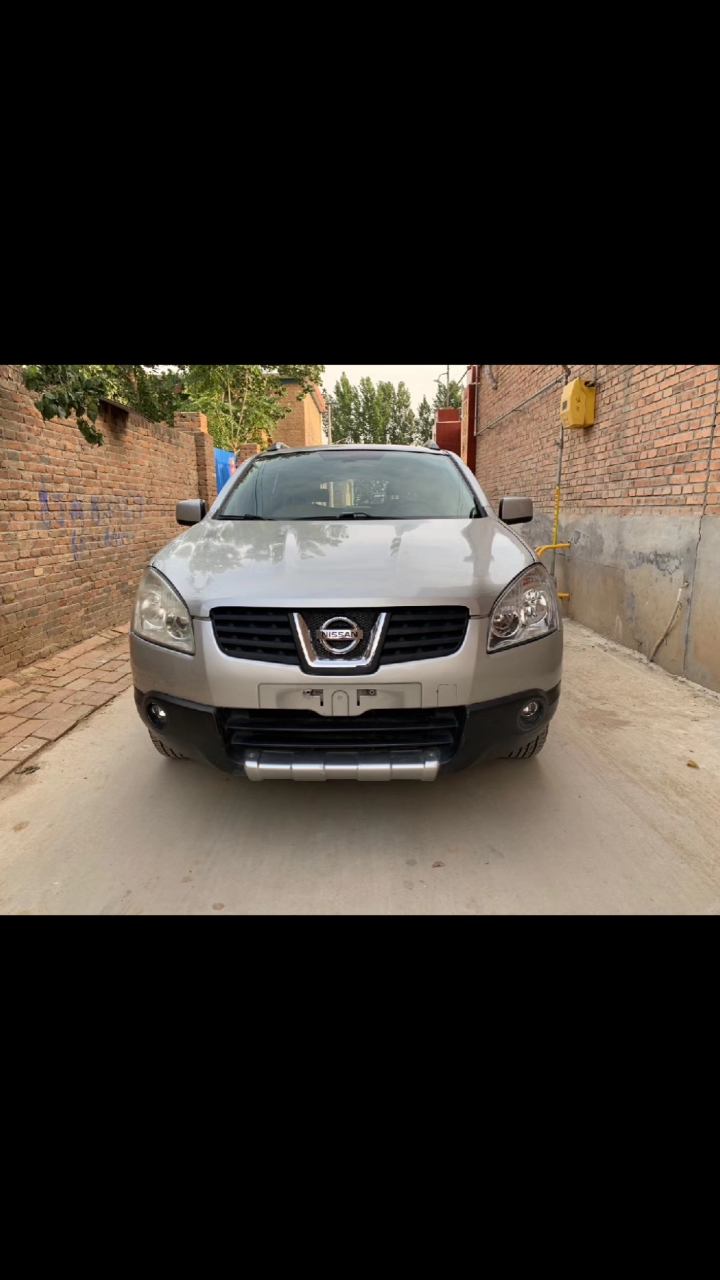 劳动最光荣#看看北京武退役09年日产逍客,手动变速,原版无事故,全车