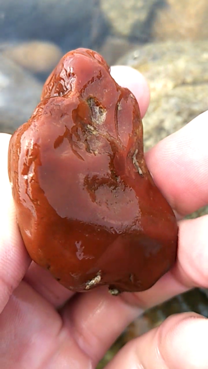 不嘎咕,一小块胶蜡